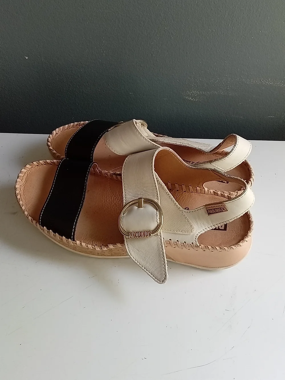 Pikolinos Leather Two Tone Slingback Buckle Wedge Sandals‎ Cream Black Size 39
