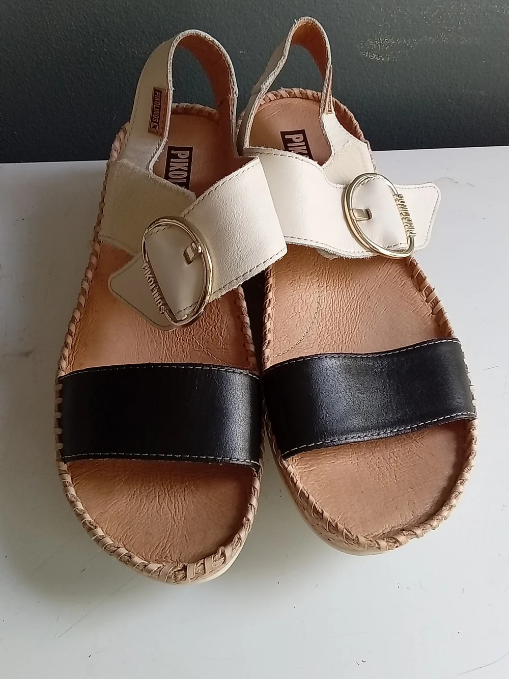 Pikolinos Leather Two Tone Slingback Buckle Wedge Sandals‎ Cream Black Size 39