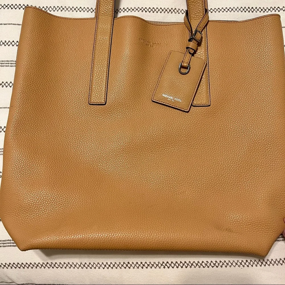 Michael Kors authentic michael