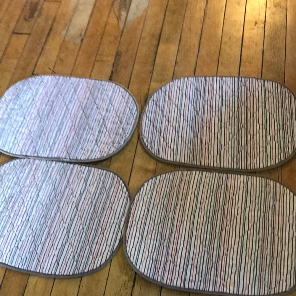 Set of 4 Quilted Oval Stripe Placemats‎