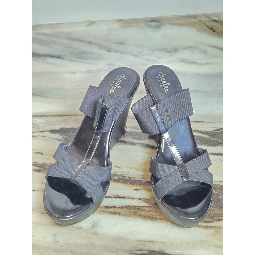 Charles by Charles‎ David Black Elastic Wedge Sandals Size 11M Patent T-Strap
