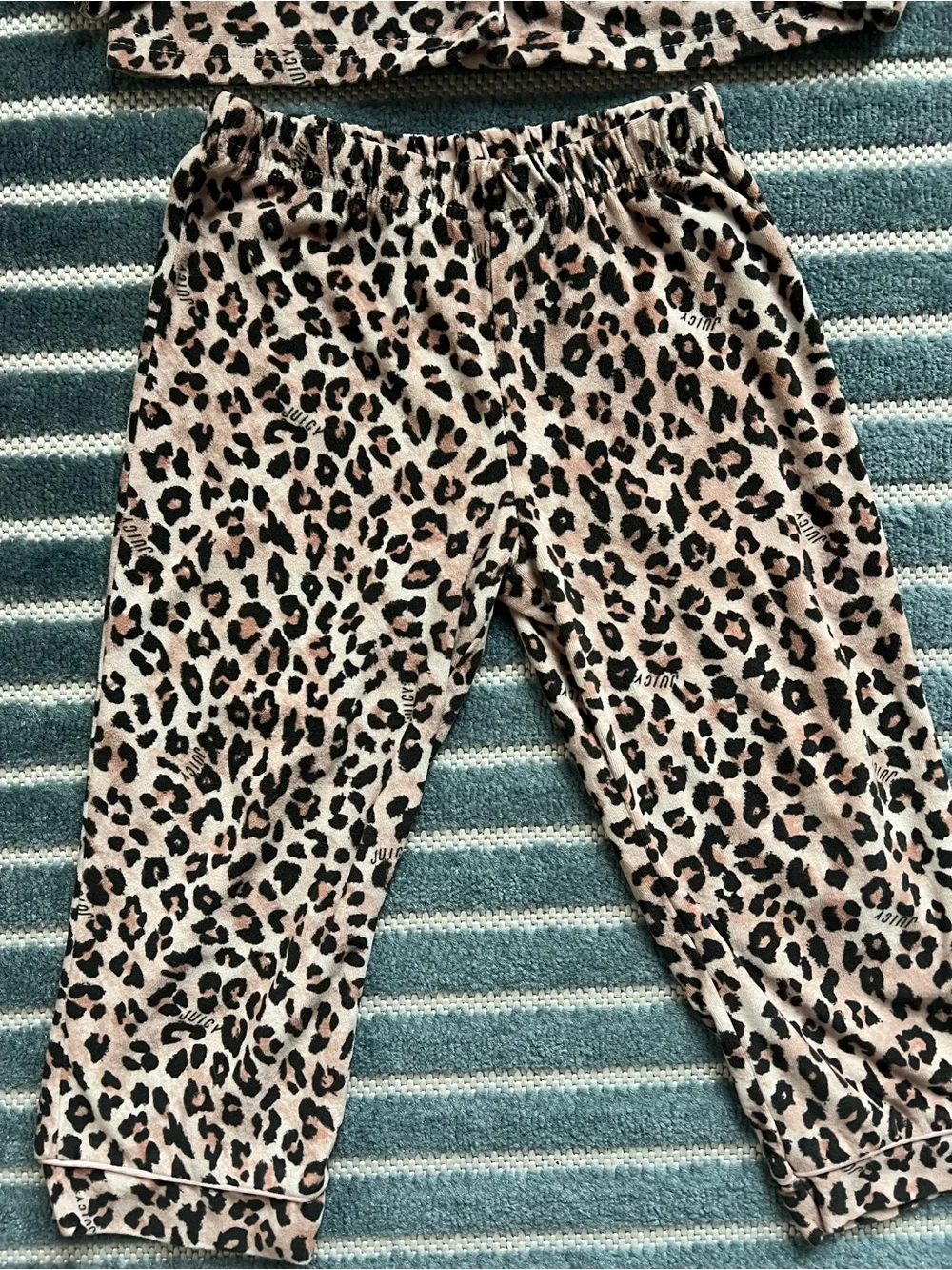 Juicy Couture Leopard Print Girls Pajama Set size 4