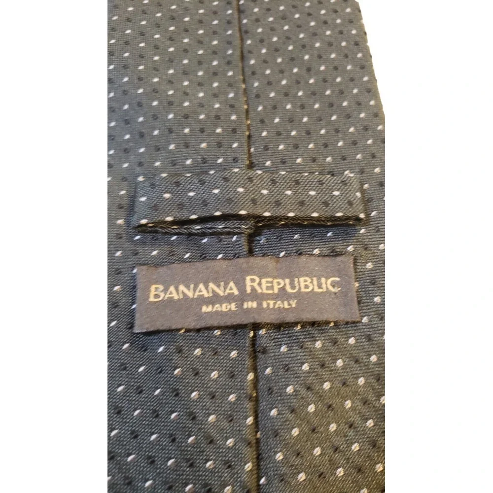 Banana Republic Mens Tie Necktie Dark Green White Micro‎ Dot Silk Classic Length