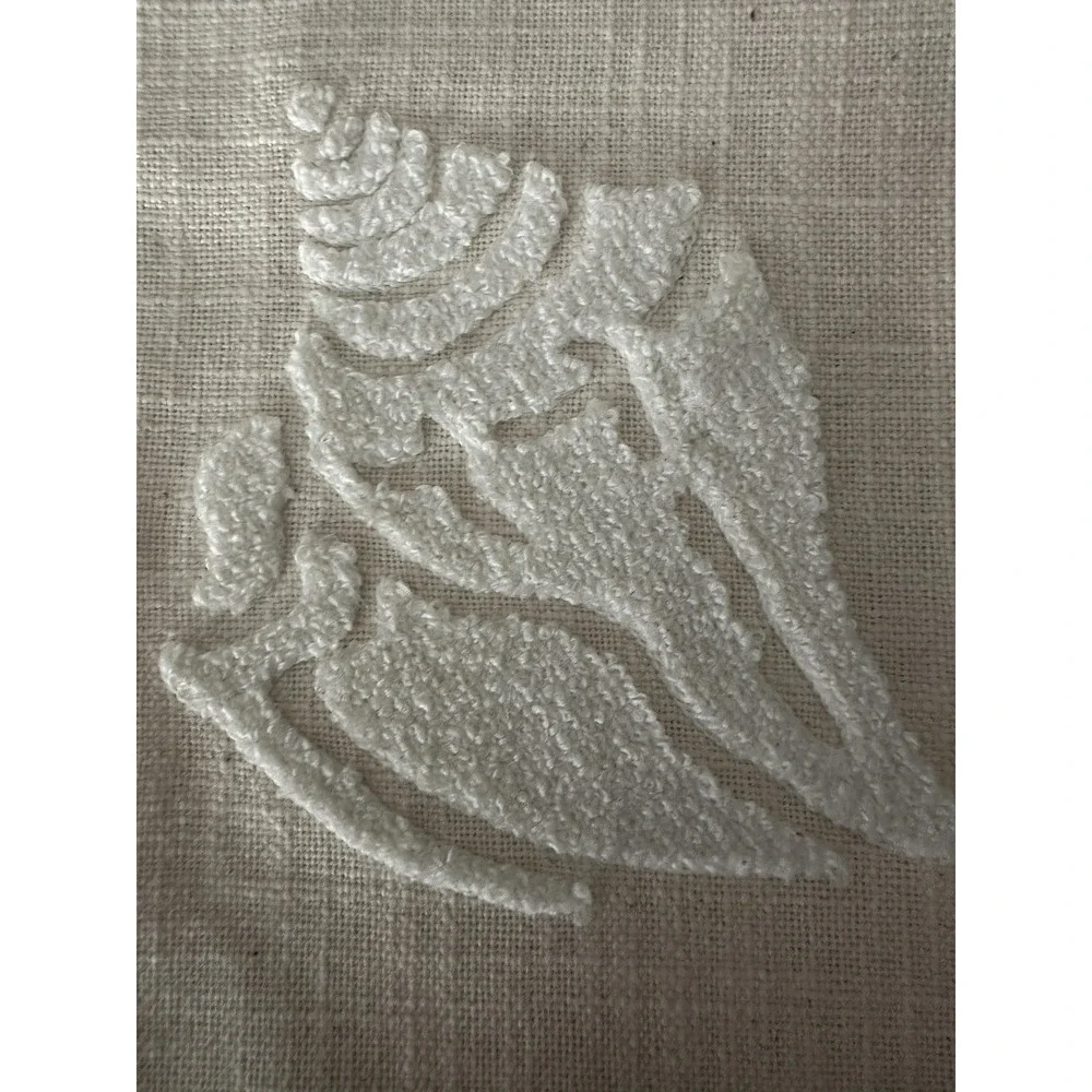 Two's‎ Company Dish Towels Set Of 2 Beige Embroidered Seashell Coastal Nautical