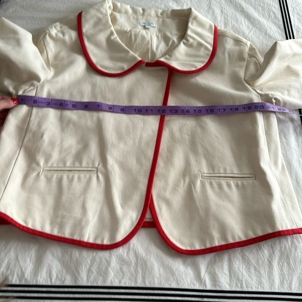 Kate Spade- NWOT Ivory Canvas Cropped Jacket with Red Piping Trim
