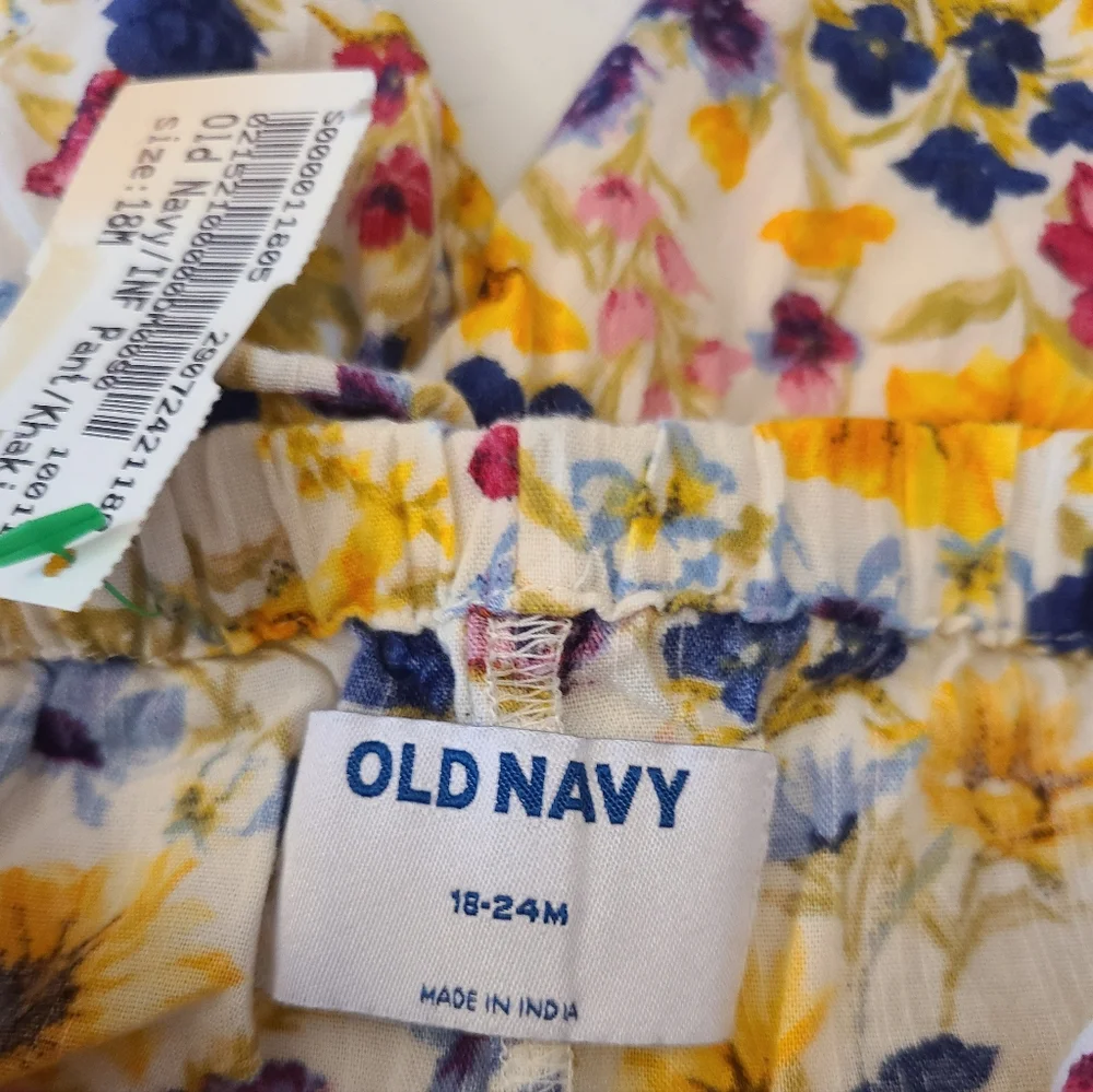Old Navy Matched Set Pants And Long-Sleeved Top Gold And Floral Size 18 To 24 Mo