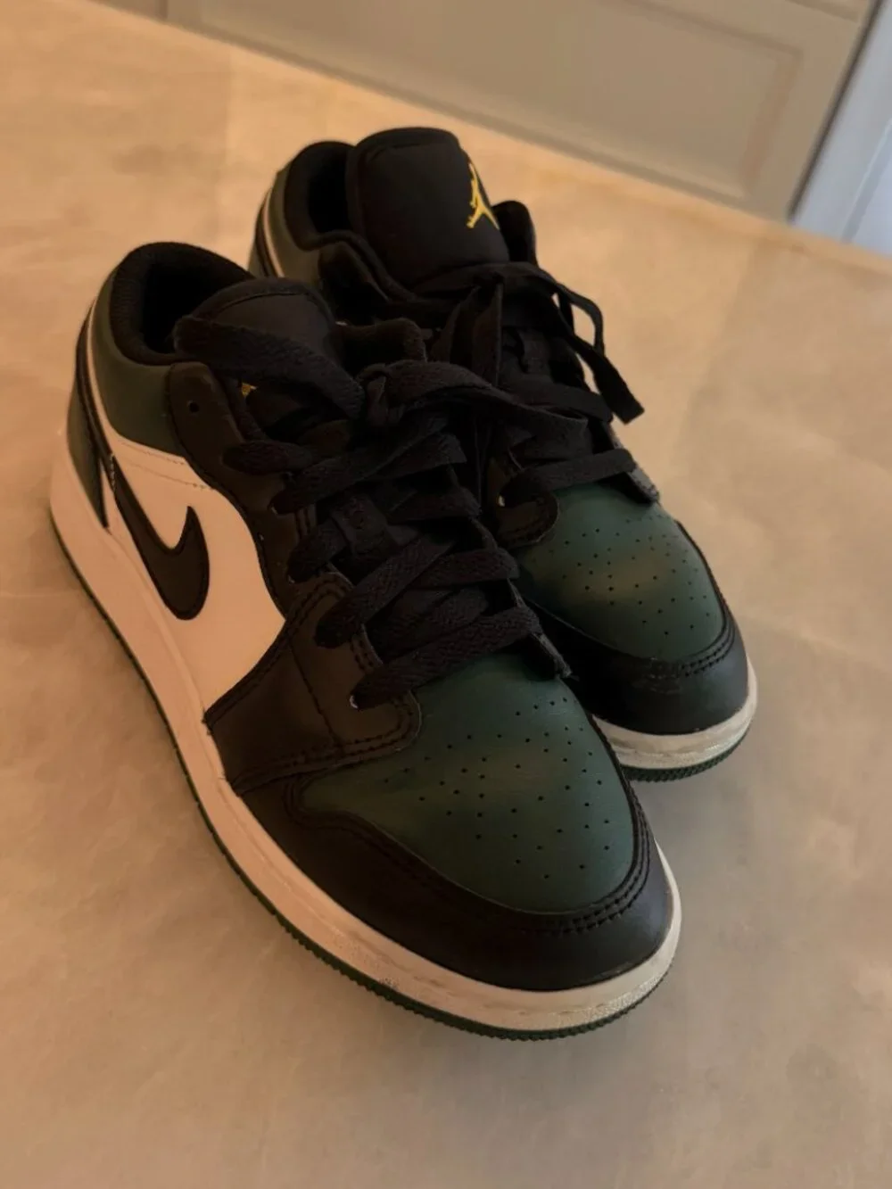 Jordan authentic air