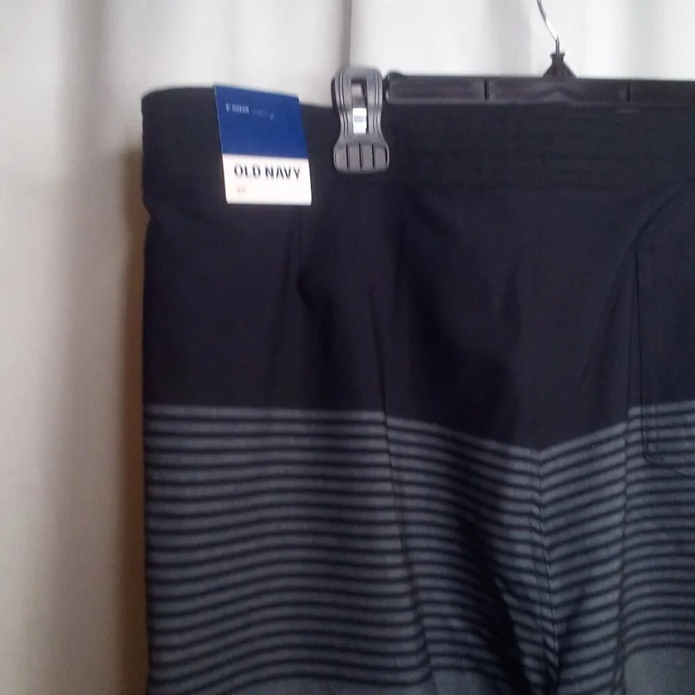 Old Navy Swim Trunks Shorts 40 Men UPF 40 Pocket Black Gray