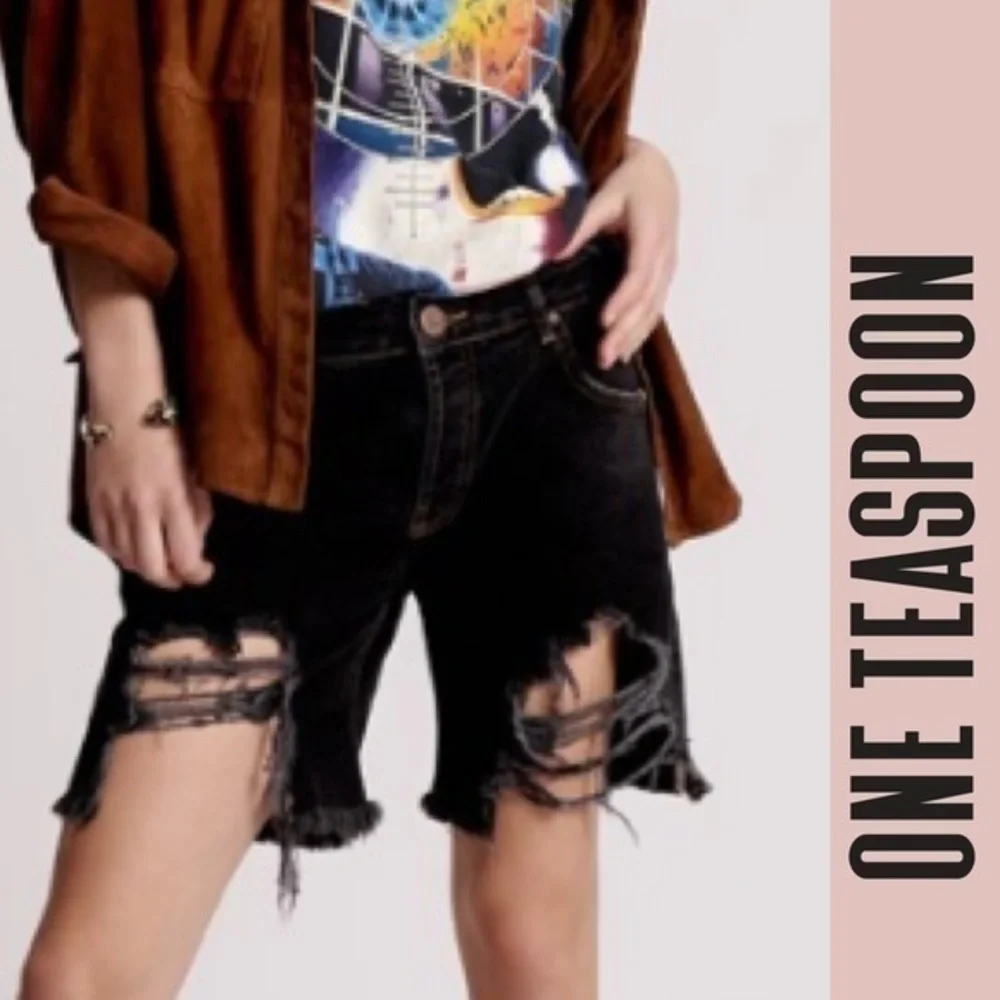 ONE Teaspoon shorts Stevies long length boyfriend shorts 26