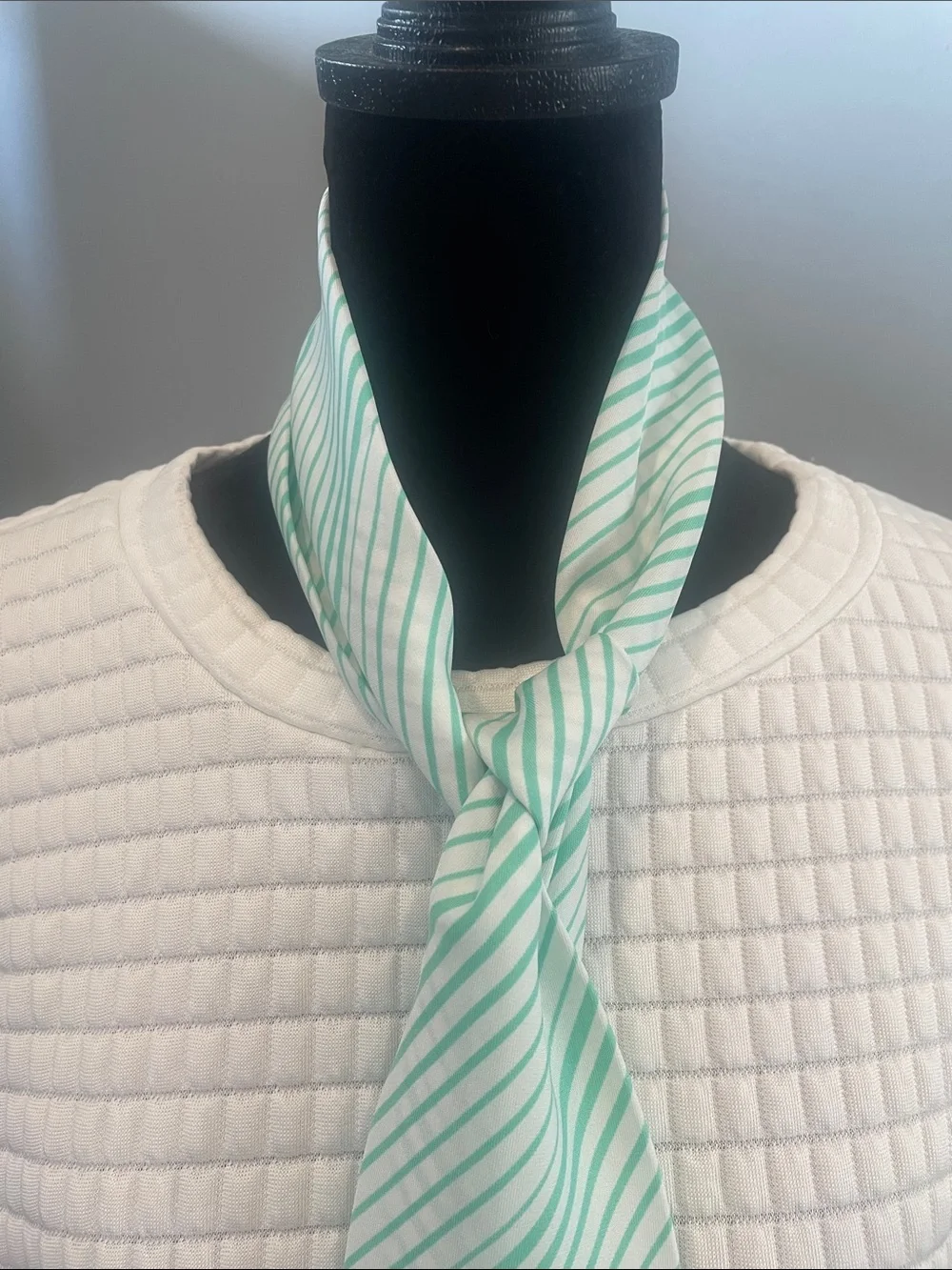 N/A narrow green