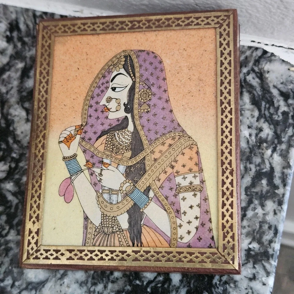 Vintage Indian Hand Painted Miniature Portrait Wood Jewelry Box‎ Brass Inlay 5x4