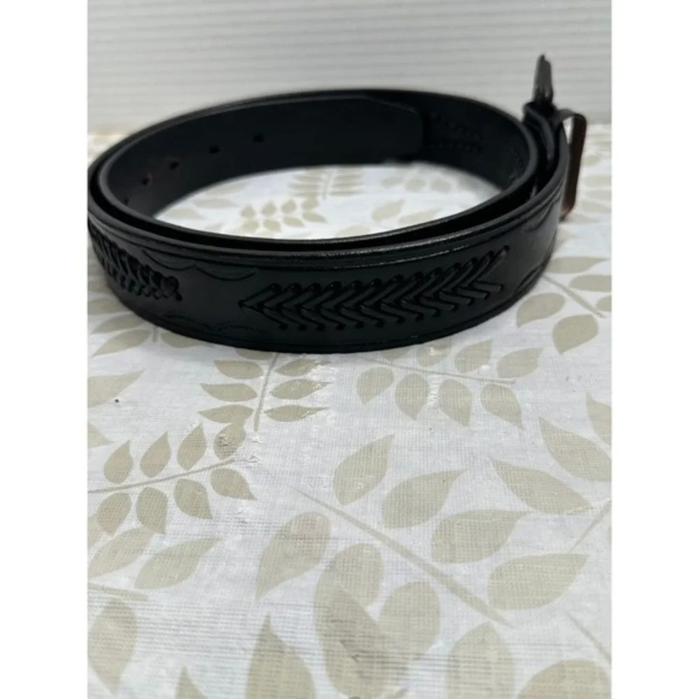 N/A leather belt