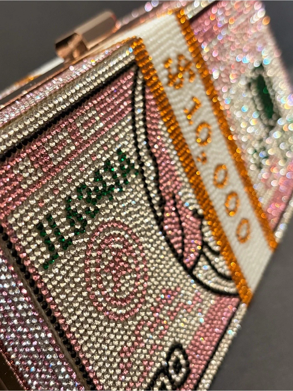 The Unbranded Brand sparkling pink