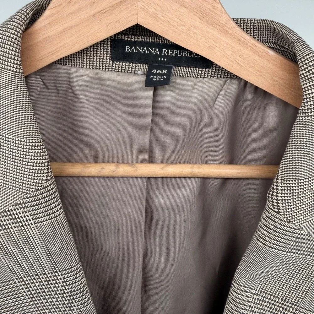 Banana Republic tailored single