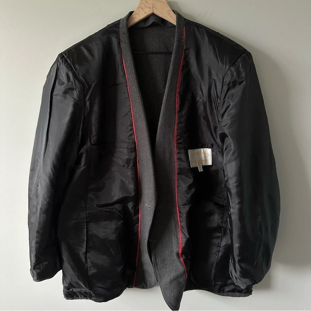 Grand Entry good preowned