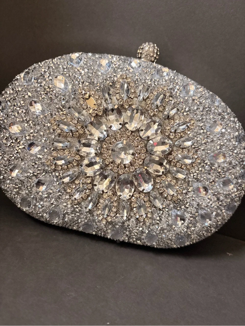 The Unbranded Brand elegant silver
