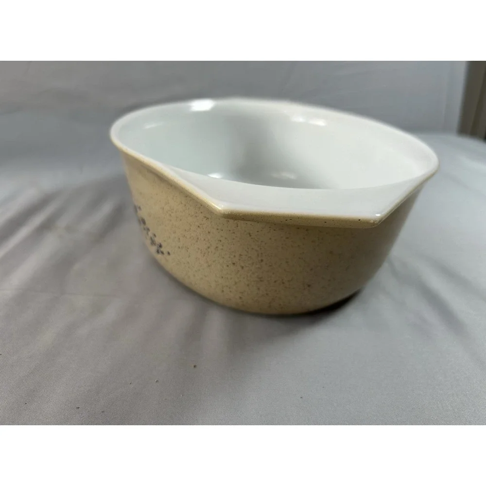 Pyrex vintage homestead