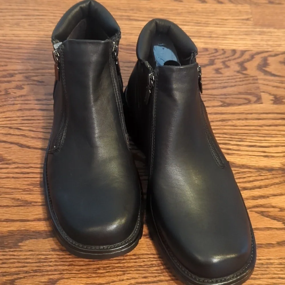new Blondo Black Leather Alex Double Zip Comfy Rugged Chukka Boots NWT Sz 9