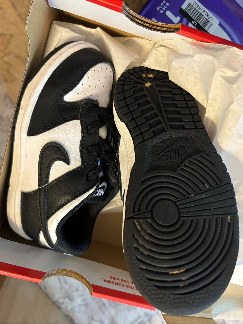 Nike low leather