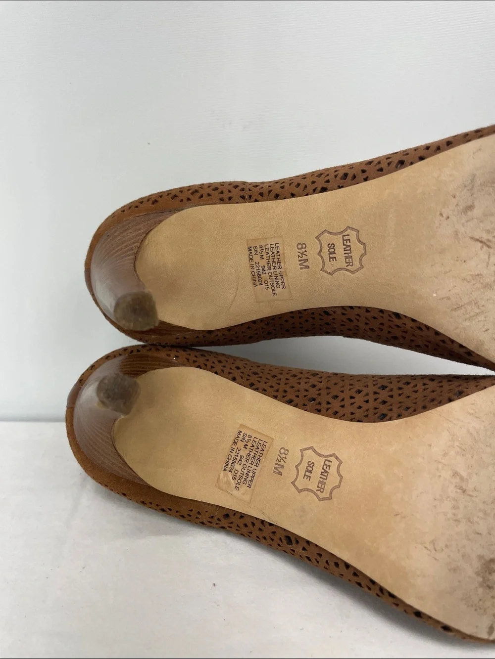Tory Burch heel suede seeking