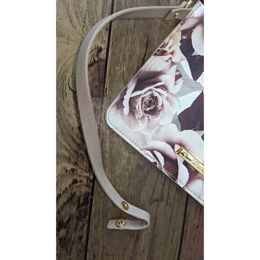 Betsey Johnson betsey johnson
