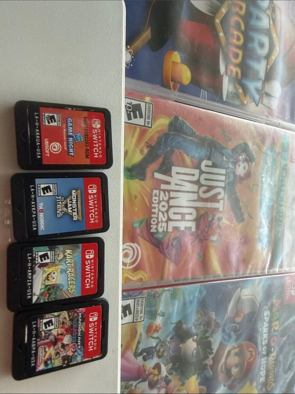 Nintendo Switch OLED Bundle – 7” OLED, 64GB, 7 Games – Barely Used!
