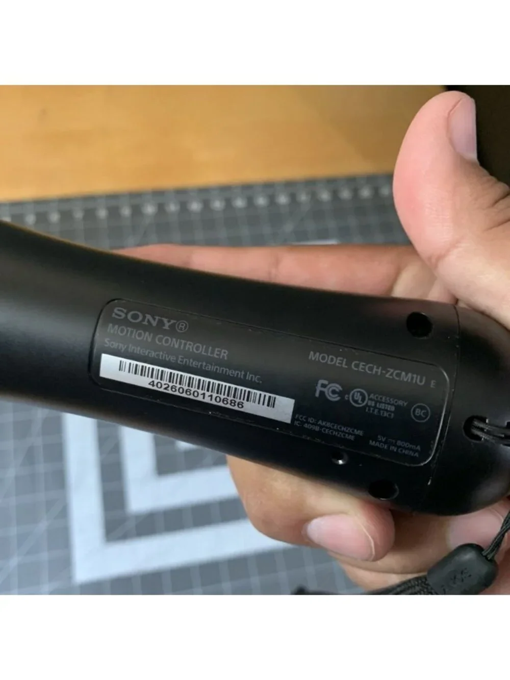 2 x Sony PlayStation Move Motion Controller (CECH-ZCM1U) PS3 PS4 VR, UNTESTED