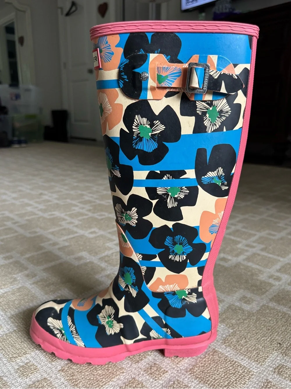 Hunter durable floral stripe