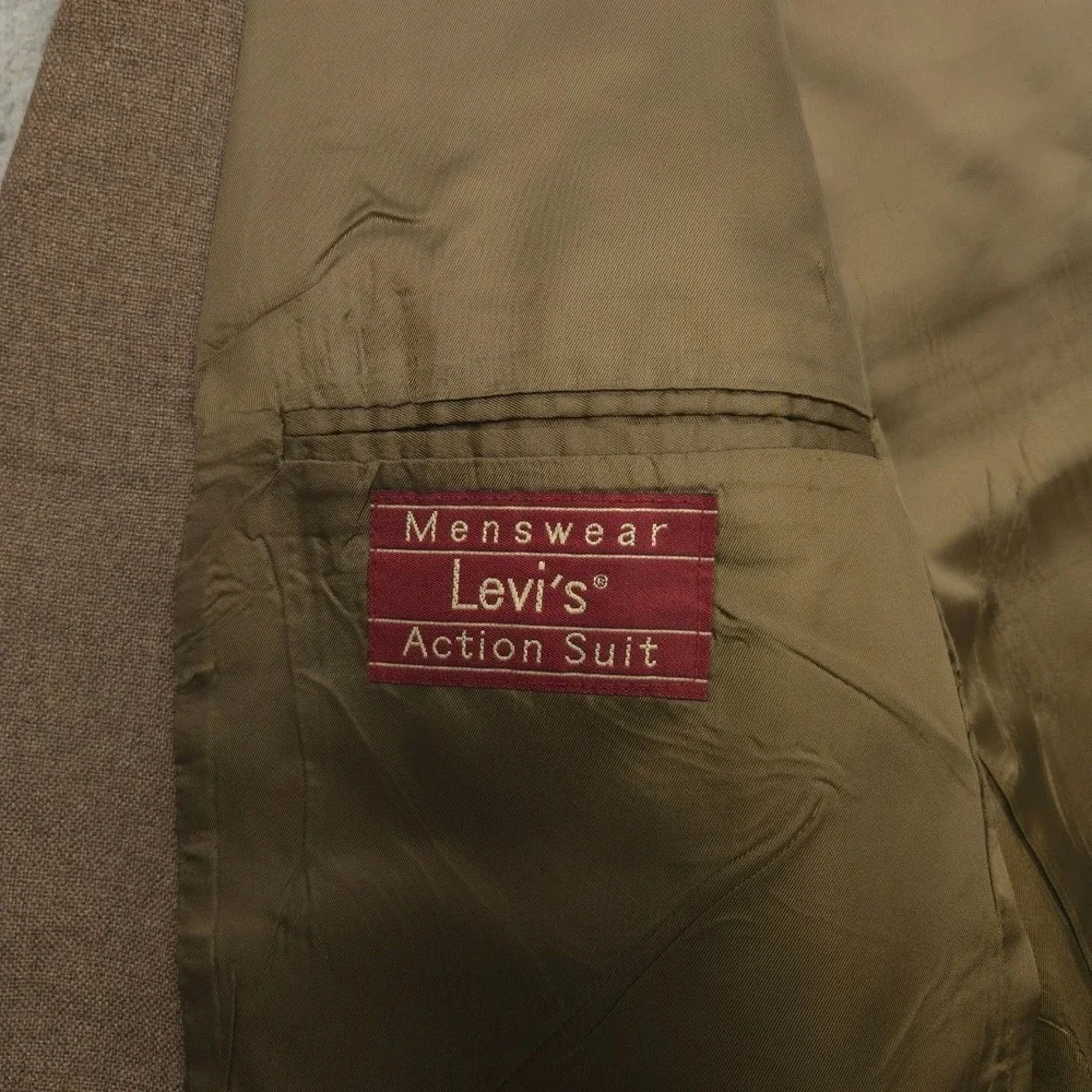 Levis pre owned