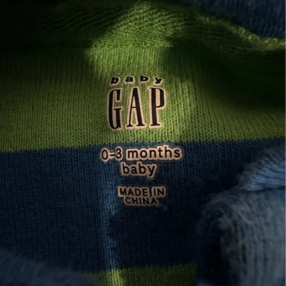 GAP charming footie