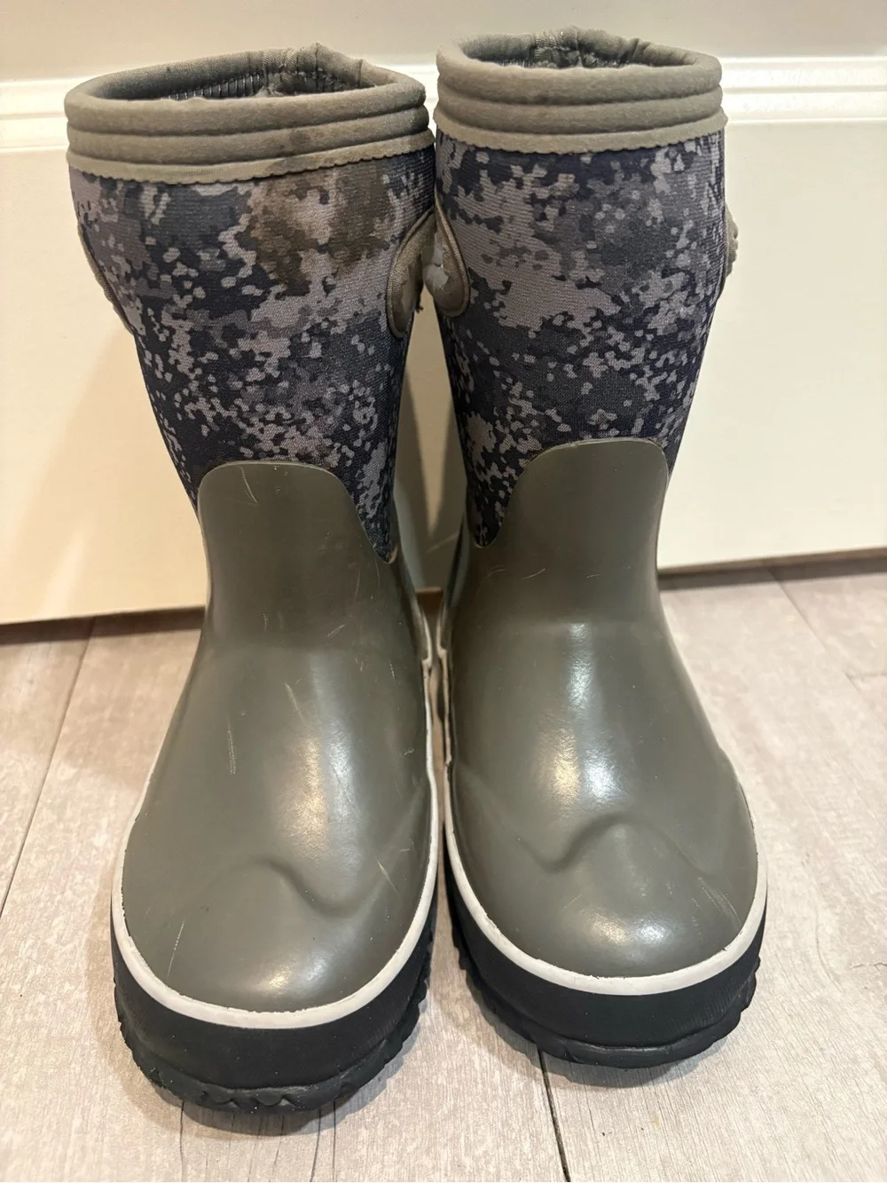 Bogs Gray Camo Waterproof Winter Boots