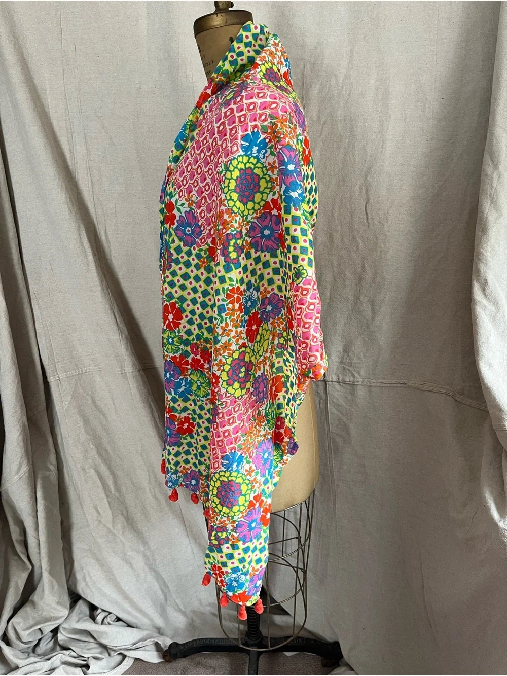 Talbots Women’s Large Rectangular Floral Wrap Scarf with Fringe