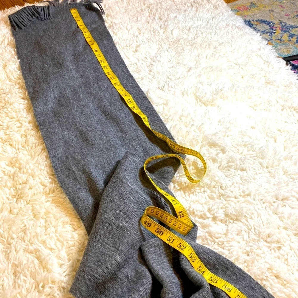 GRAY WINTER SCARF WOOL BLEND 12x 67” EUC PERFECT WARM COZY WRAP EUC