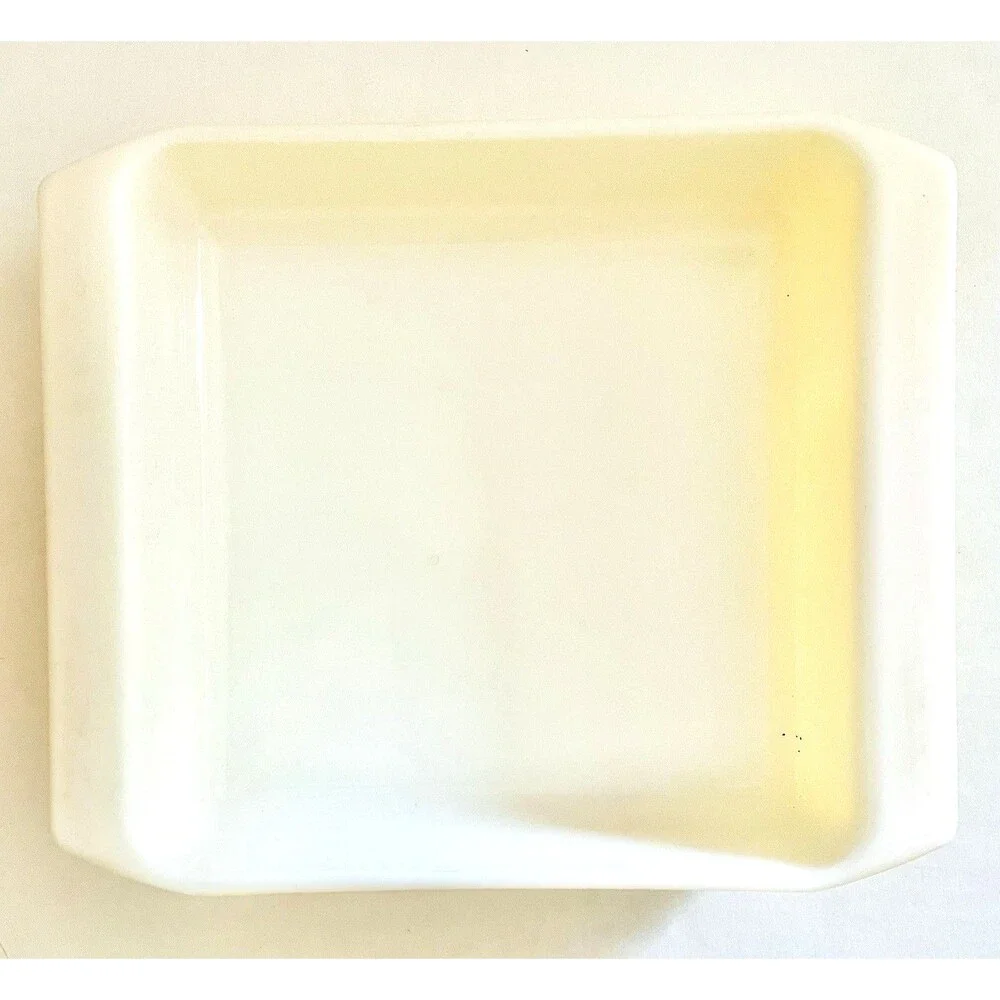 Vintage Pyrex 922 Square Cake Brownie Pan Yellow 8x8x2