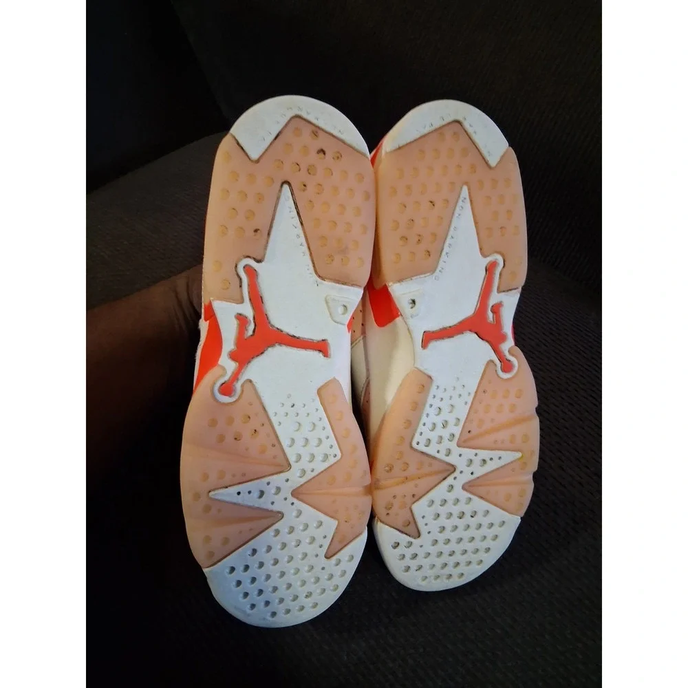 Nike product pair