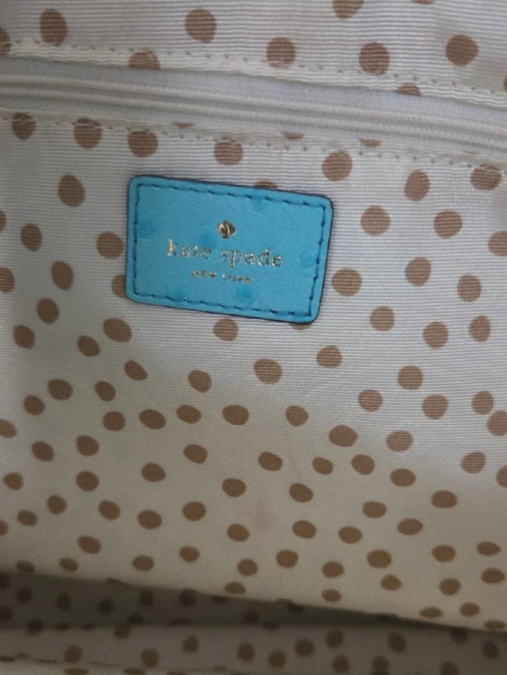 kate spade use features tote