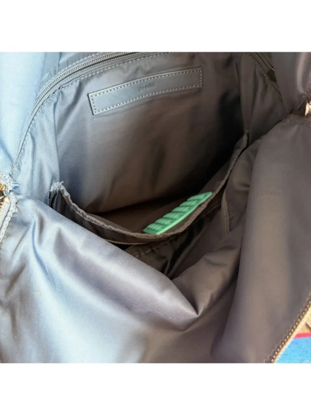 lululemon athletica some peeling