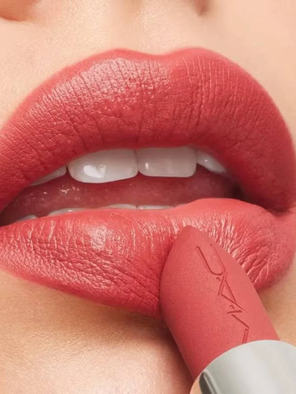 MAC Cosmetics new without