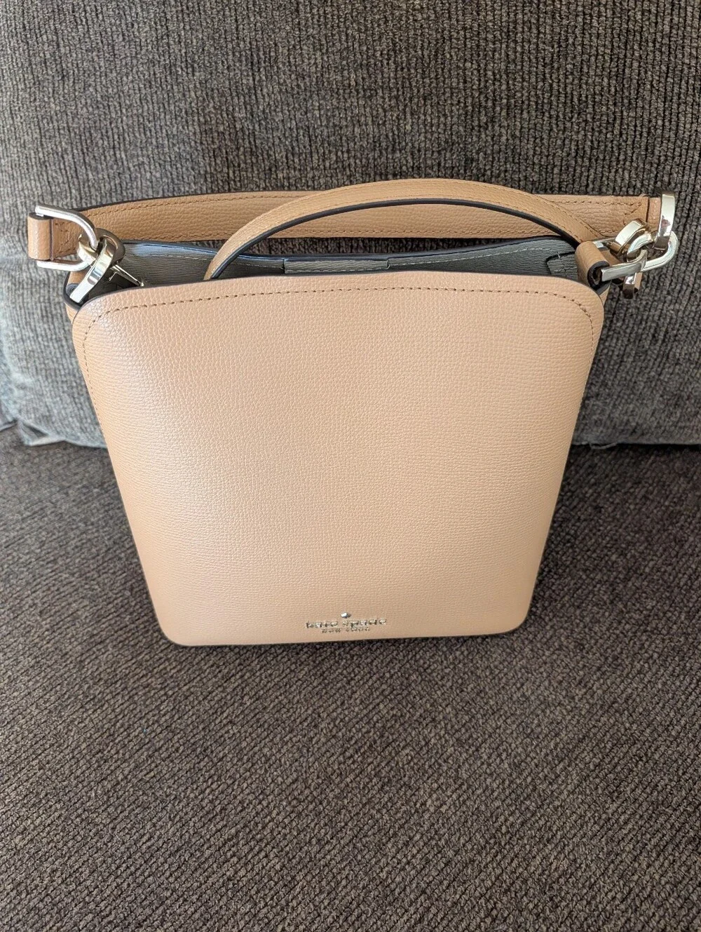 kate spade pairs logo