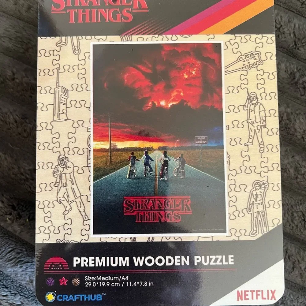 Netflix Stranger Things Premium Wooden Puzzle - Into The Upside Down