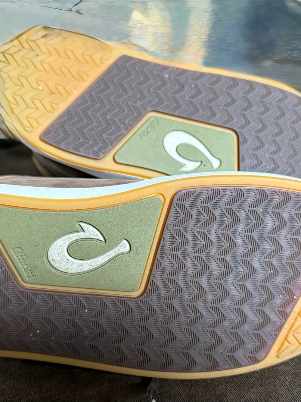 OluKai men’s these