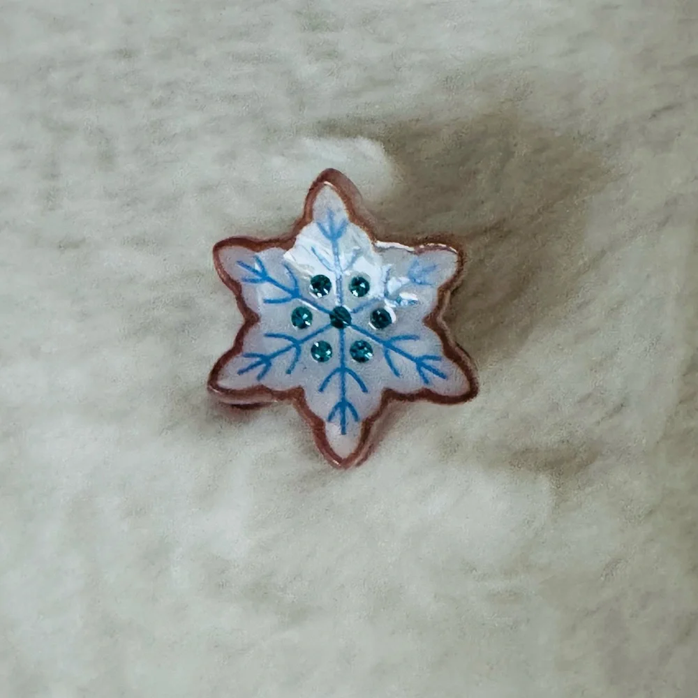 N/A charming snowflake