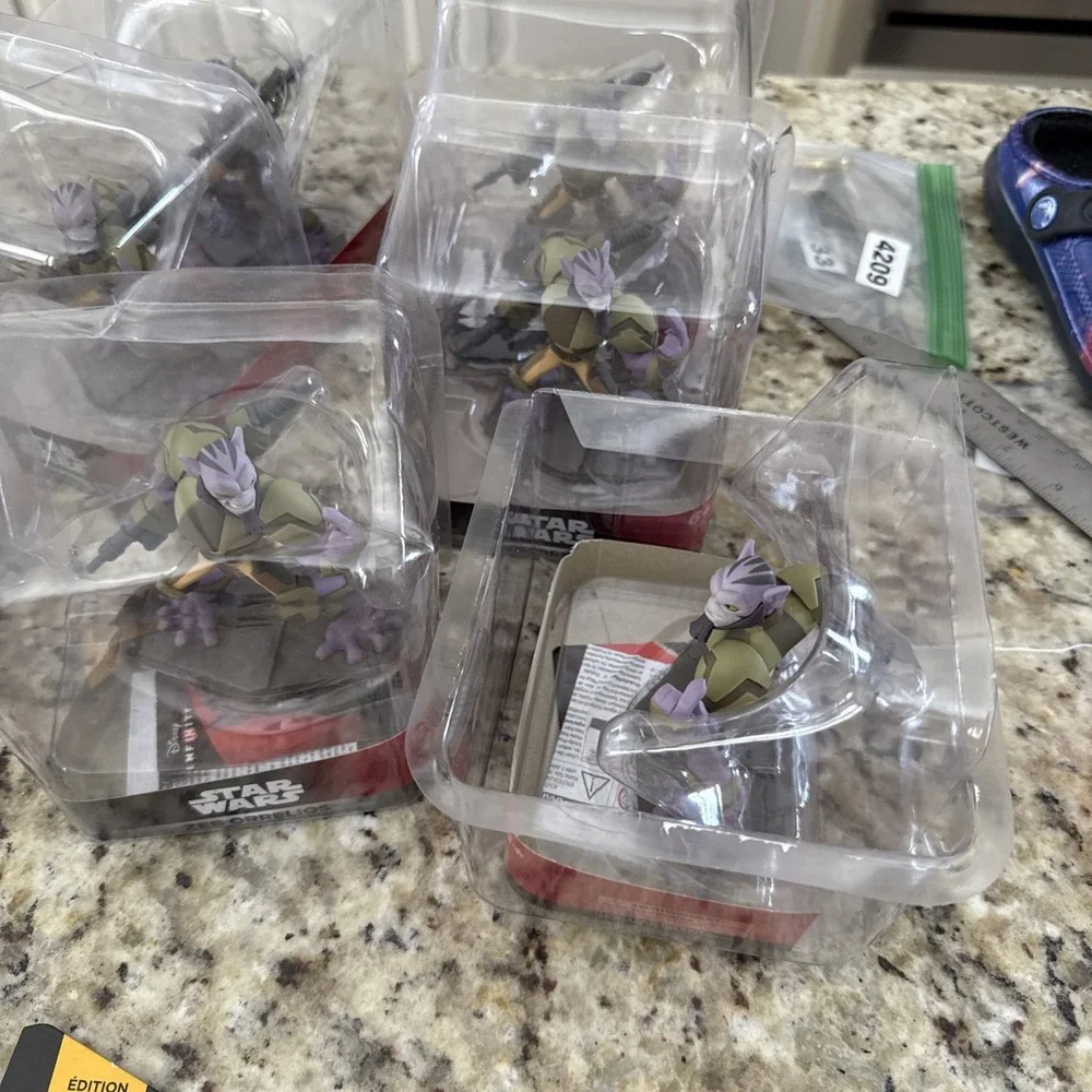 DISNEY INFINITY 3.0 Figure Zeb Orrelios Character Star Wars Rebels NIB Read‎