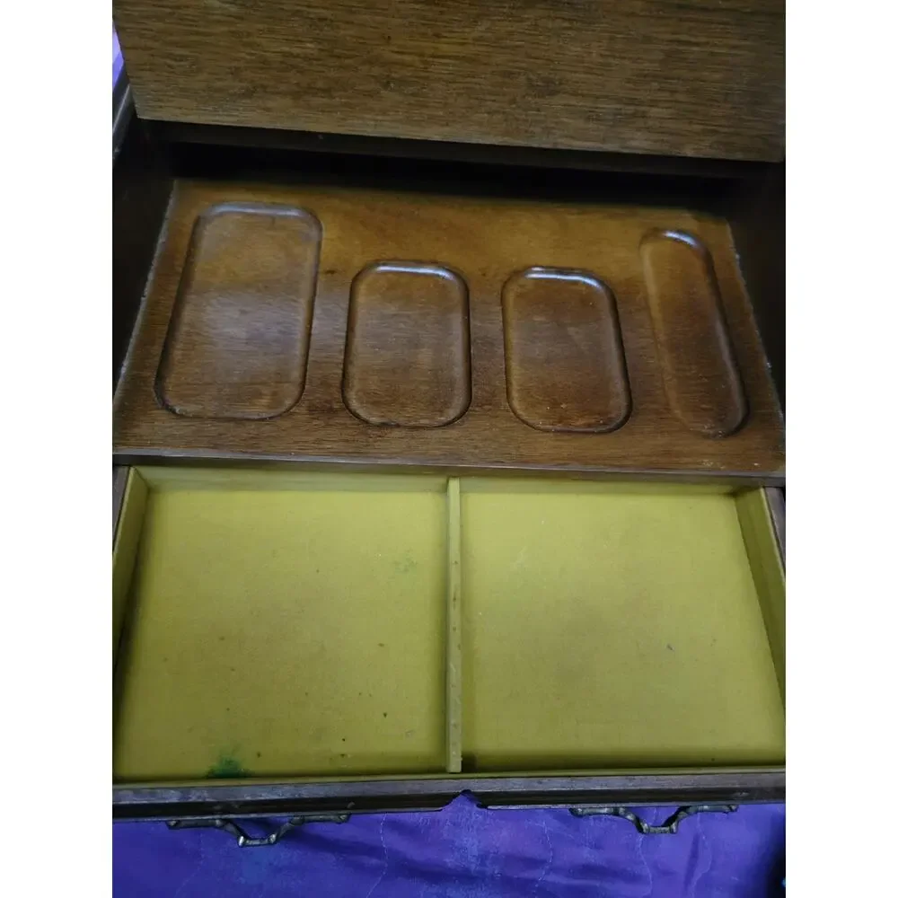 Unbranded vintage addition