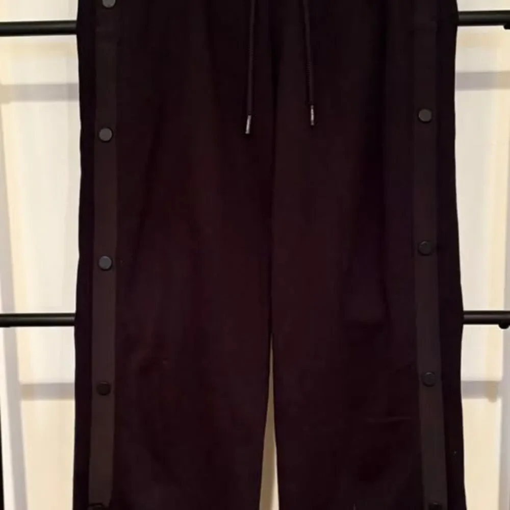 ALO Yoga yoga pockets