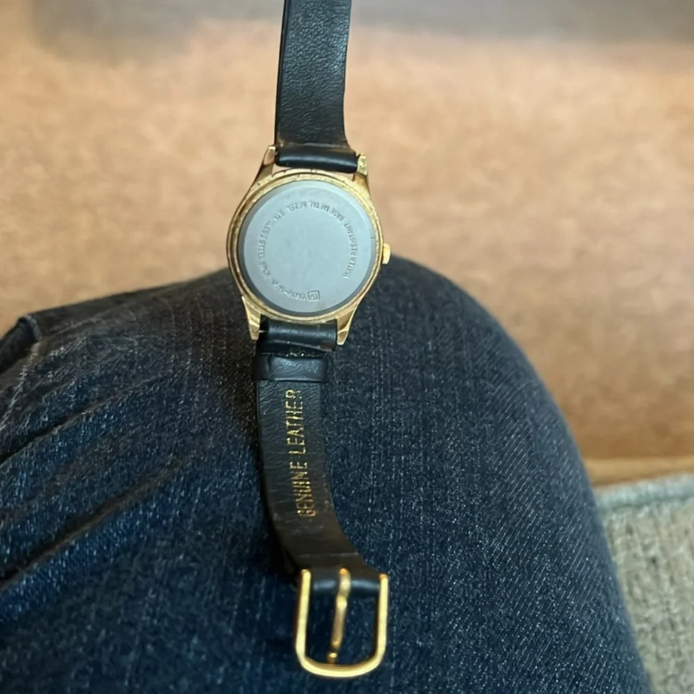 Vintage watches. (4) Lorus Disney Minnie mouse watch. Murano Glass. SKAG…