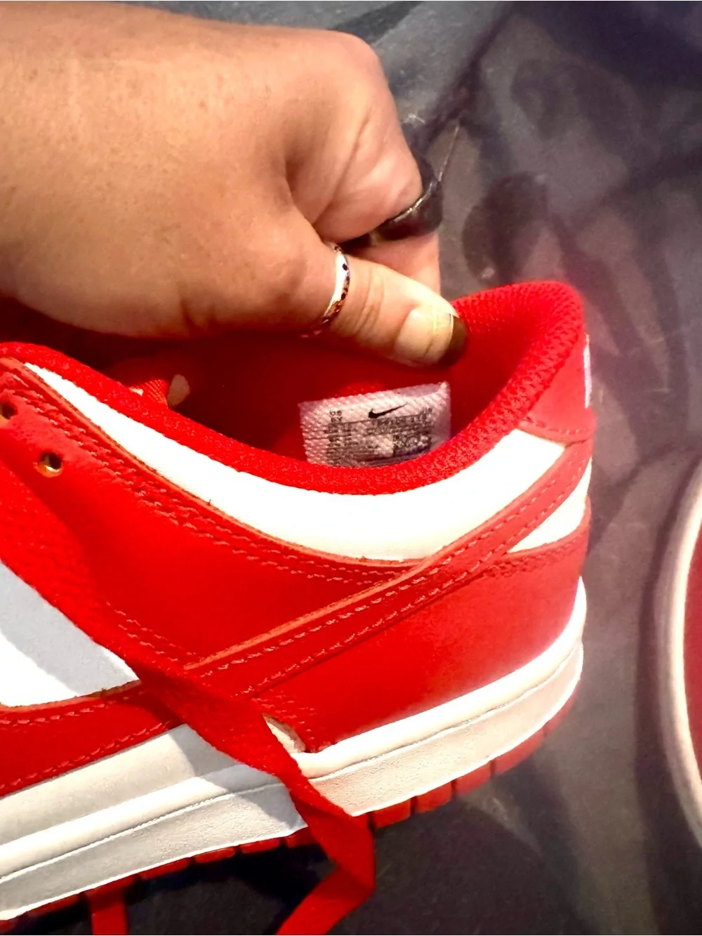 Nike low profile