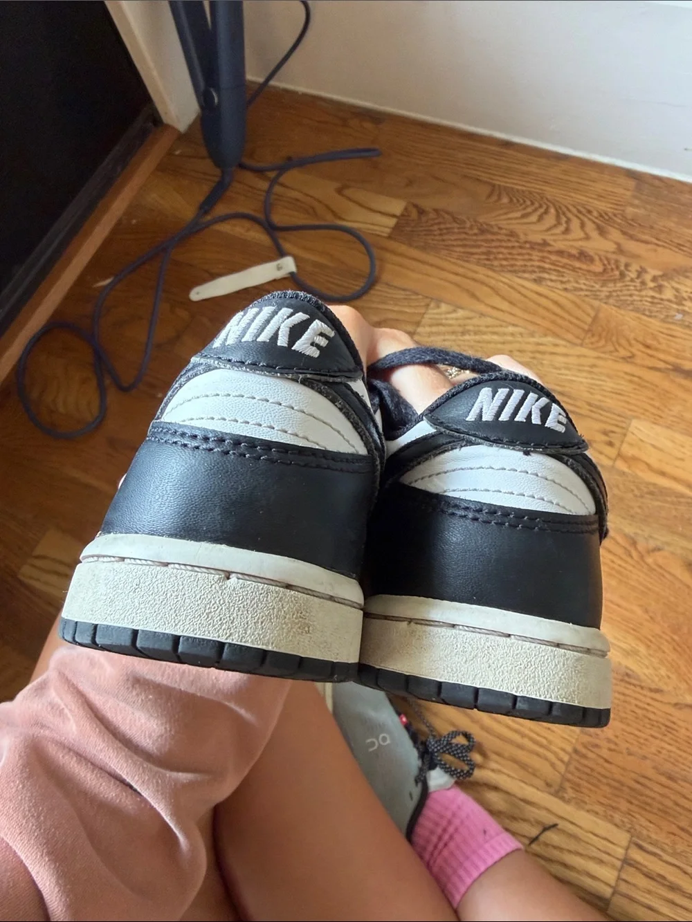 Nike classic low
