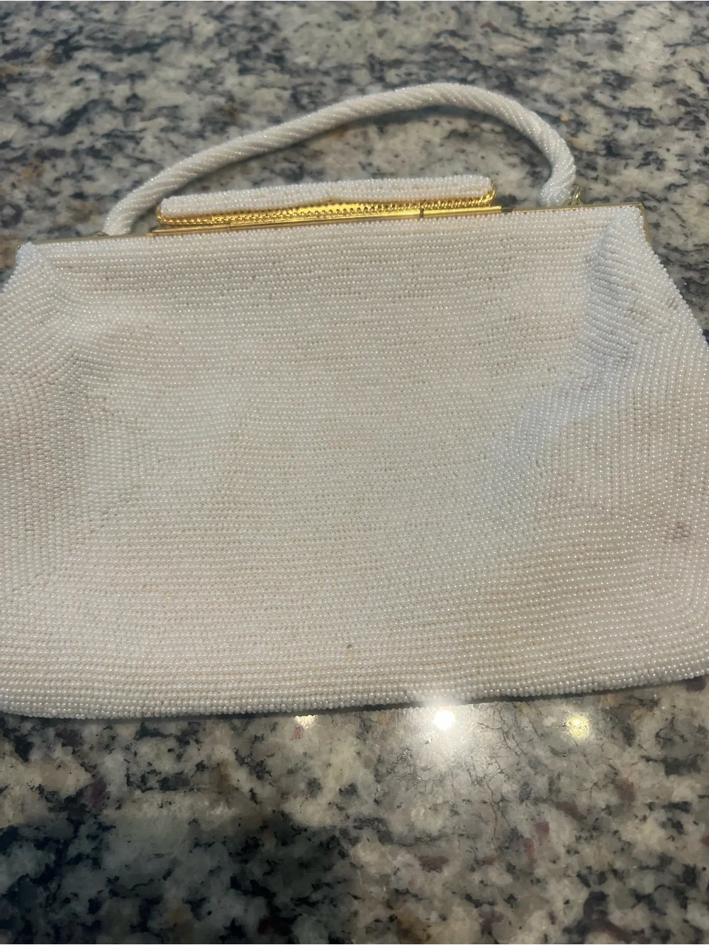 Voguemont elegant white