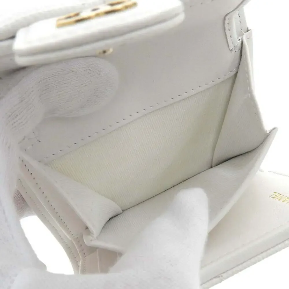 CHANEL White Caviar Leather Logo Wallet